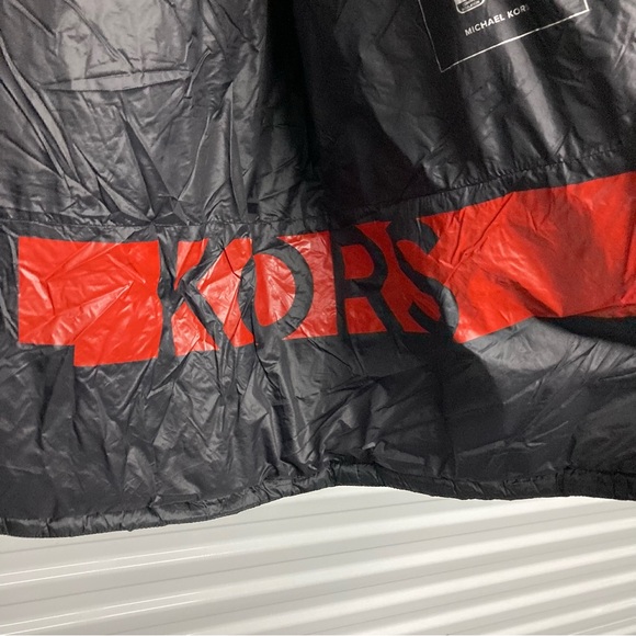 Michael Kors Men's Quilted Black Puffer Jacket - Picture 5 of 16